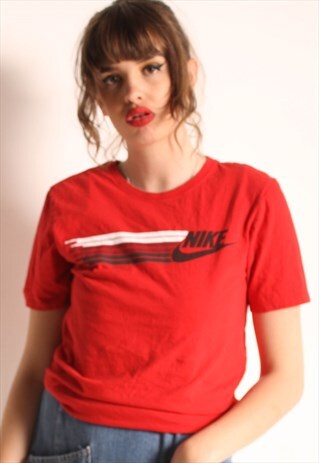 VINTAGE NIKE T-SHIRT RED