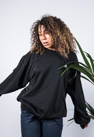 VINTAGE ADIDAS SWEATER IN BLACK