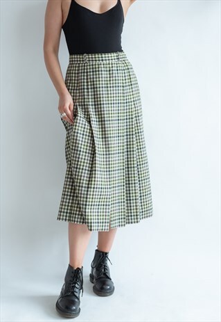 VINTAGE 80S PLEATED HIGH WAIST SKIRT IN CHECKERED GREEN