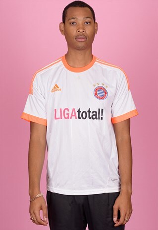 VINTAGE ADIDAS BAYERN MUNICH FOOTBALL SHIRT
