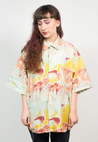 VINTAGE 90'S RED & YELLOW ABSTRACT PATTERN SHIRT
