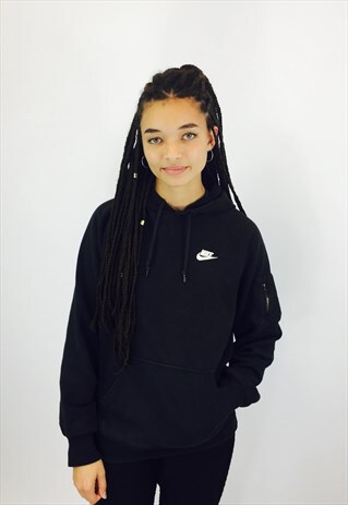 NIKE SWOOSH EMBROIDERED HOODIE