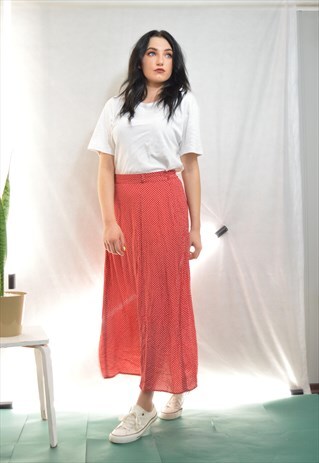 VINTAGE RED FESTIVAL SKIRTS