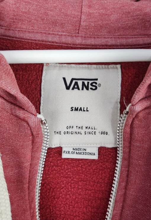 garment image