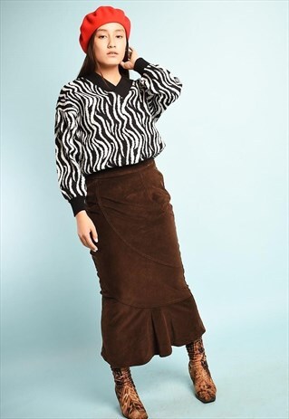 VINTAGE 90S RETRO MAXI CORDUROY SKIRT IN BROWN
