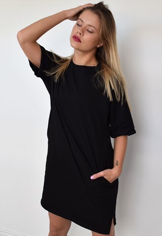 BLACK T-SHIRT DRESS