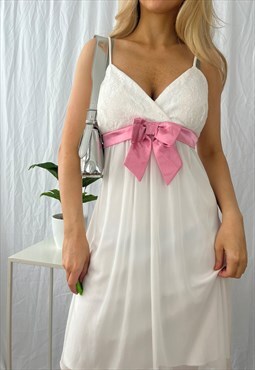 Vintage babydoll dress in white. 