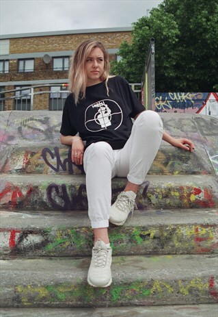 BLACK T-SHIRT WITH LONDON'S PUBLIC ENEMY DESIGN