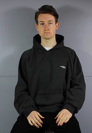 VINTAGE UMBRO HOODIE IN BLACK WITH POUCH POCKET AND EMBROIDE