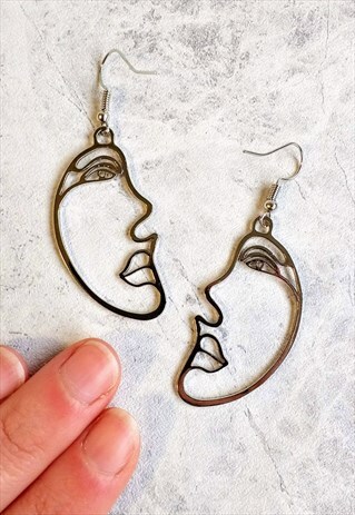 ABSTRACT FACE EARRINGS SILVER-TONE