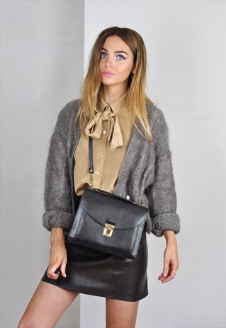 VINTAGE BLACK & GOLD LEATHER SATCHEL HANDBAG