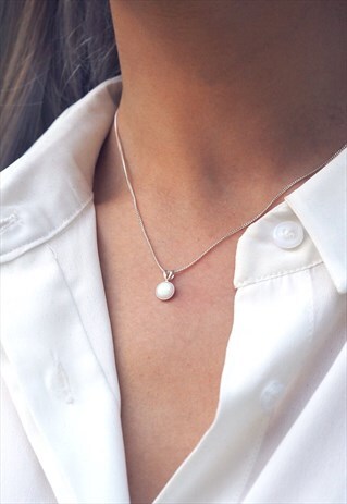 STERLING SILVER WHITE OPAL PENDANT NECKLACE - KATHIA