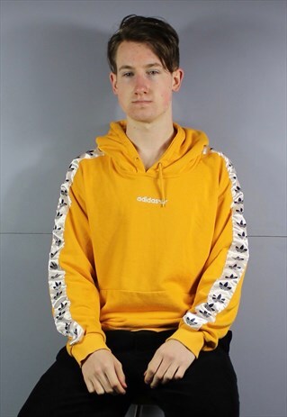VINTAGE ADIDAS HOODIE IN ORANGE WITH POUCH POCKET, LOGO TAPI