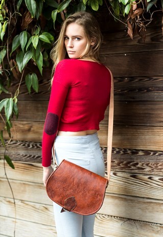 LARGE TAN LEATHER SADDLE BAG