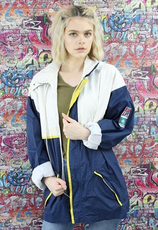 VINTAGE 90S SHELL JACKET / WIND BREAKER. UNISEX SPORTSWEAR.