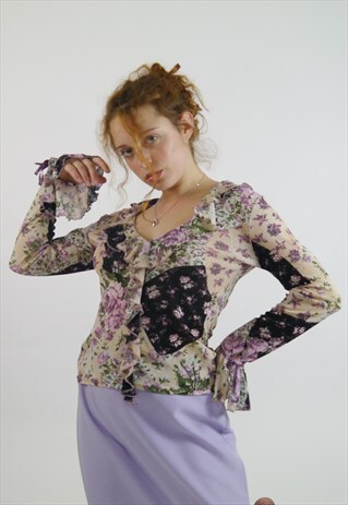 VINTAGE 90S DES 70S Y2K PURPLE FLORAL LONG FLUTED SLEEVE TOP