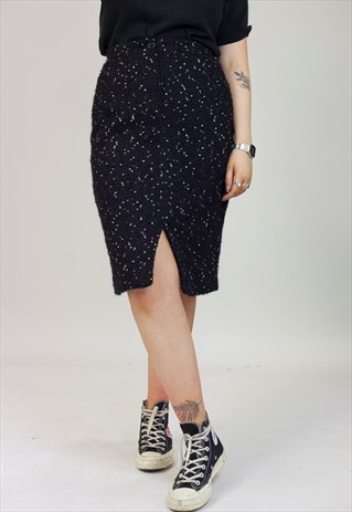 VINTAGE VALENTINO BLACK/WHITE WOOL SKIRT