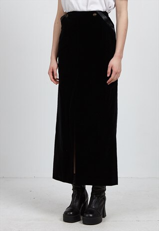 VINTAGE BLACK VELVET MAXI SKIRT