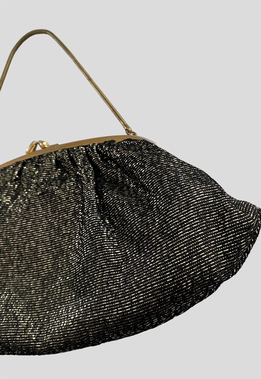 garment image