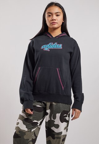 VINTAGE ADIDAS HOODIE
