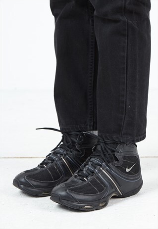 VINTAGE BLACK NIKE LEATHER TRAINERS