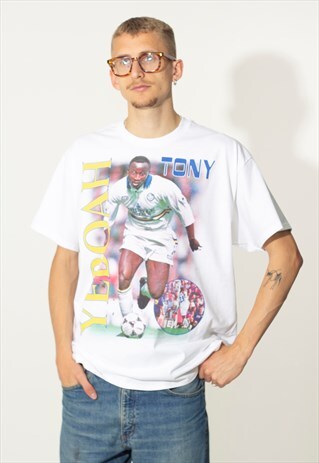 TONY YEBOAH FOOTBALL UNISEX T-SHIRT IN WHITE