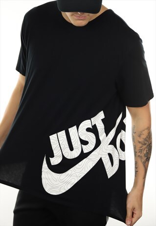VINTAGE NIKE GRAPHIC T SHIRT TEE