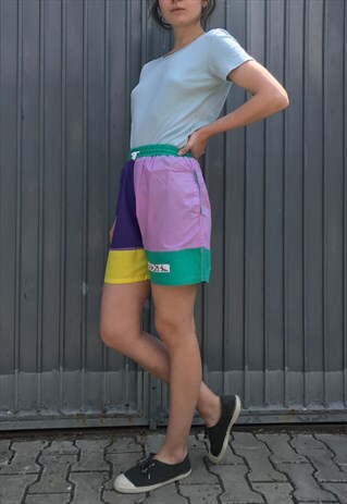 VINTAGE FESTIVAL SHORTS
