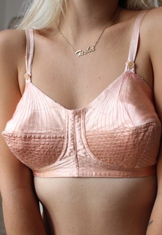 RARE VINTAGE 1940S/1950S PEACH SATIN BOUDOIR CONE BULLET BRA