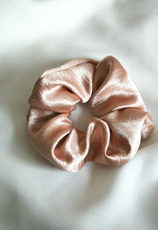 ROSE GOLD SATIN HAIR SCRUNCHIE