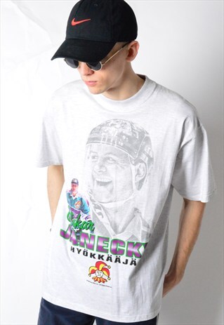 VINTAGE 90S GREY FINLAND HOCKEY T-SHIRT
