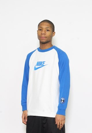VINTAGE NIKE SWEATSHIRT