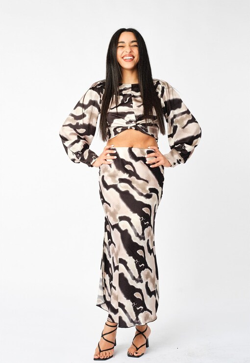 garment image