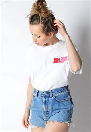 VINTAGE 90S WHITE M&M T-SHIRT