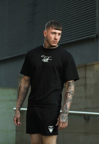 TWIN SET SHORTS AND RAW CUT SLEEVES