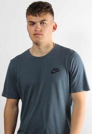 VINTAGE NIKE T-SHIRT IN DUSTY BLUE W/ SWOOSH TICK LOGO