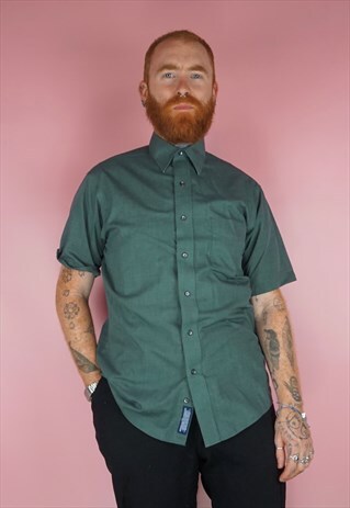 VINTAGE 1990S SHORT SLEEVED SHIRT
