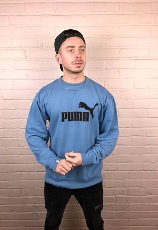 VINTAGE PUMA SPELLOUT SWEATSHIRT IN BABY BLUE