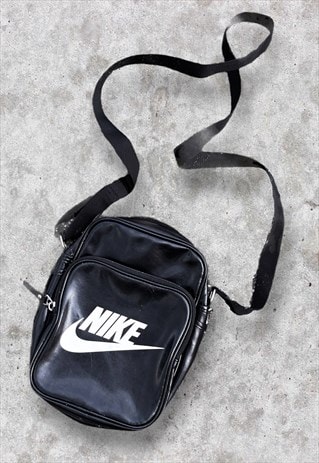 VINTAGE NIKE MESSENGER SHOTTA BAG BLACK