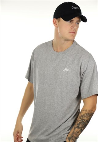 VINTAGE NIKE TEAM SMALL LOGO T SHIRT TEE