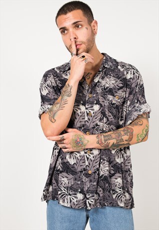 ON SALE VINTAGE 80S HAWAIIAN SHIRT / S1786