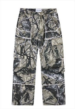 Forest print jeans utility denim pants in green camouflage