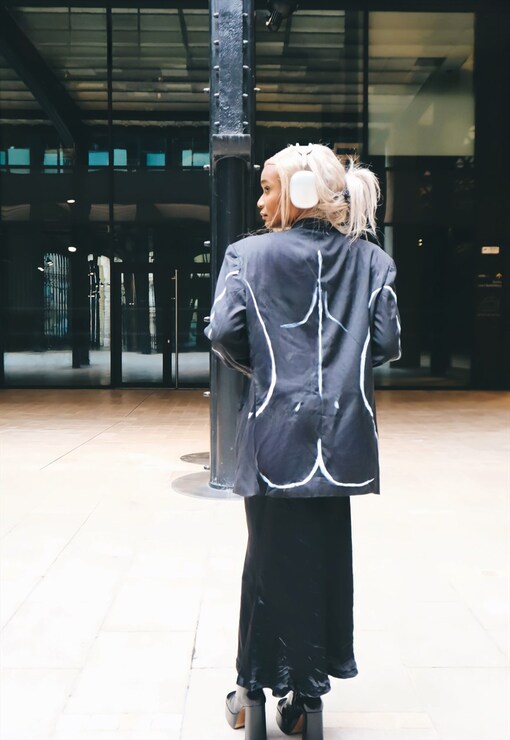garment image