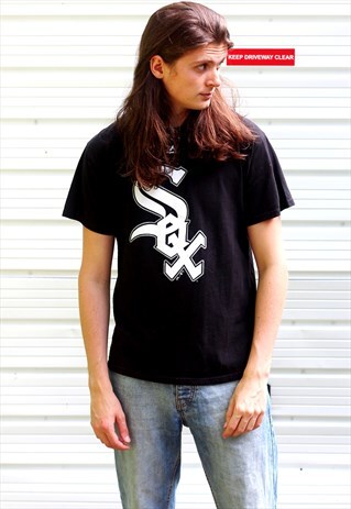 1990'S VINTAGE BLACK GRAPHIC CHICAGO WHITE SOX PRINT T-SHIRT