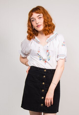 VINTAGE 70'S WHITE FLORAL EMBROIDERED HIPPIE BOHO TOP