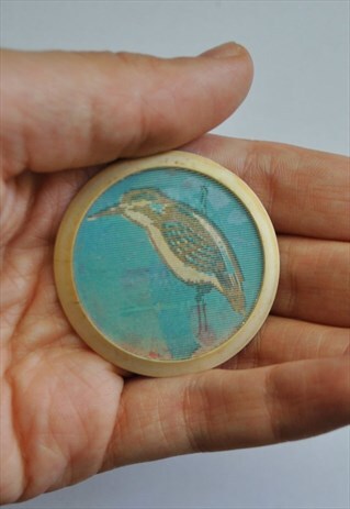 VINTAGE 3D BIRD PLASTIC SOVIET PIN