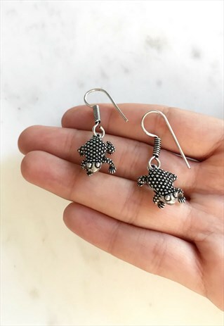 JUHLA SILVER POLISHED BRASS CUTE FROG EARRINGS