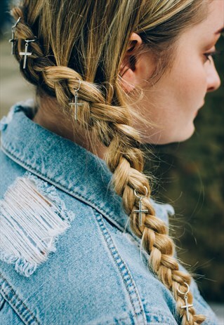 CROSS TWISTED HAIR CHARMS