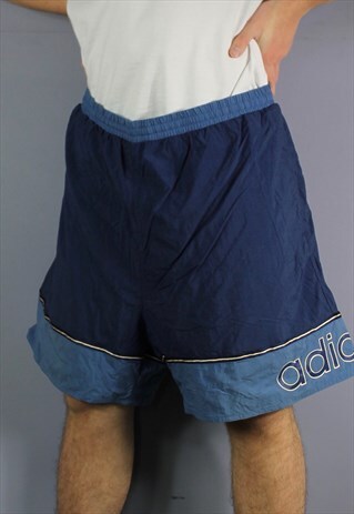VINTAGE ADIDAS SHORTS IN NAVY BLUE WITH POCKETS, PRINTED LOG