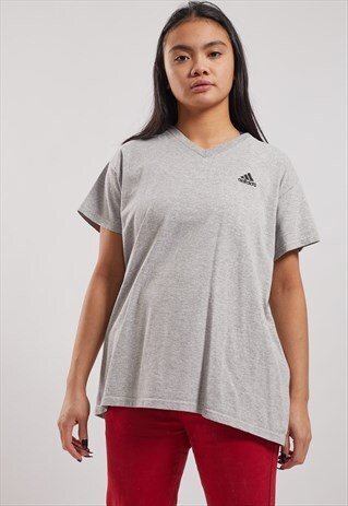 VINTAGE ADIDAS T-SHIRT
